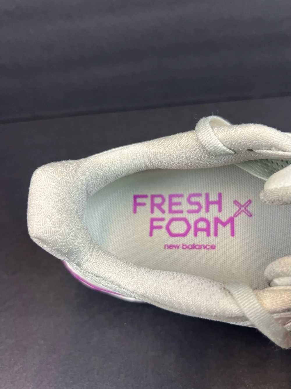 WOMEN'S NEW BALANCE FRESH FOAM X VONGO V6 VNGOCA6 US SIZE 10B